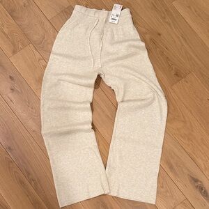 Uniqlo Women’s Washable Knit Ribbed Pants - NEW